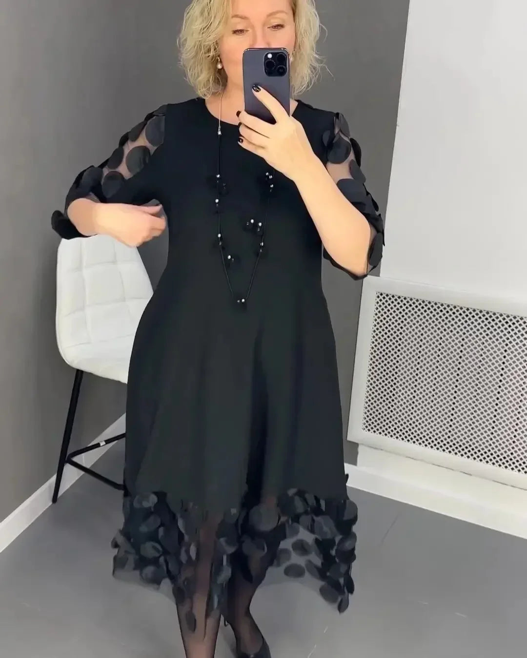 Vestido Midi Com Detalhes Translucidos